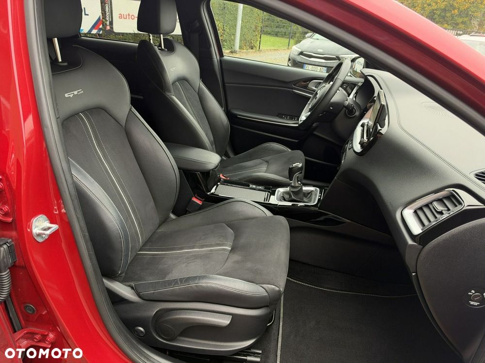 Kia ProCeed 1.4 T-GDI GT Line - 25