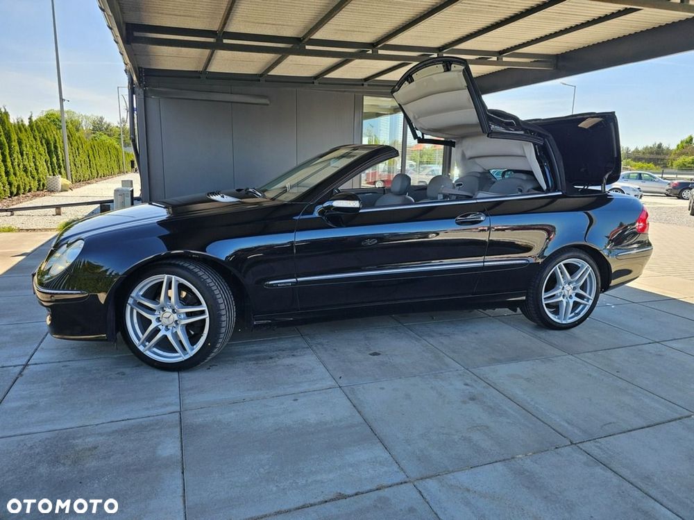 Mercedes-Benz CLK - 9