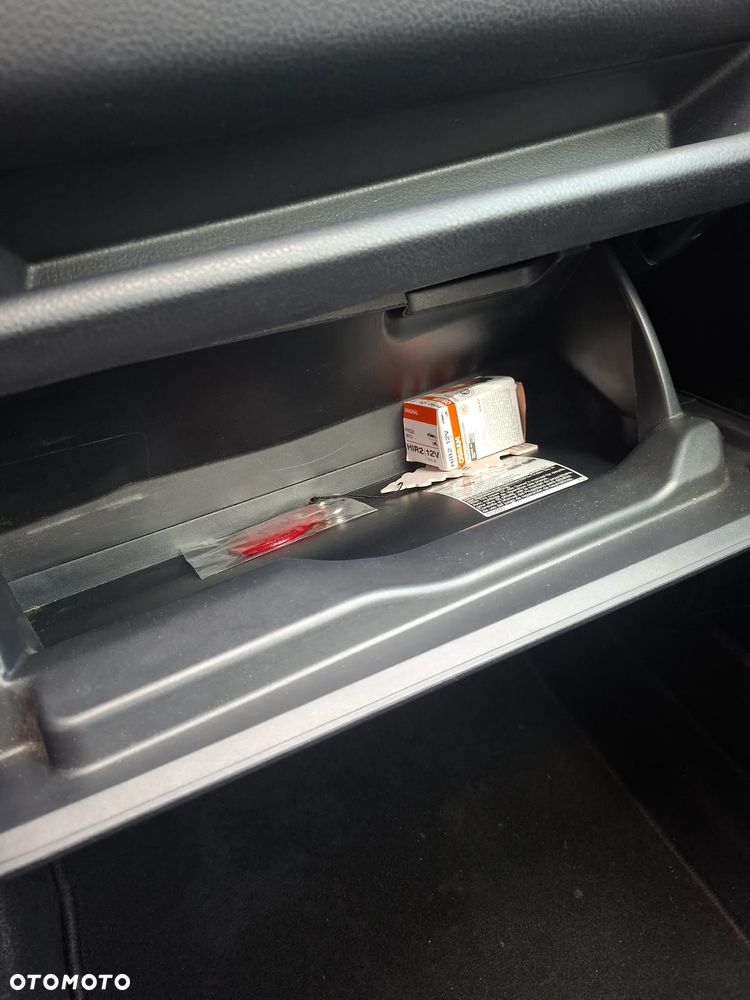 Toyota Yaris 1.5 Premium - 26