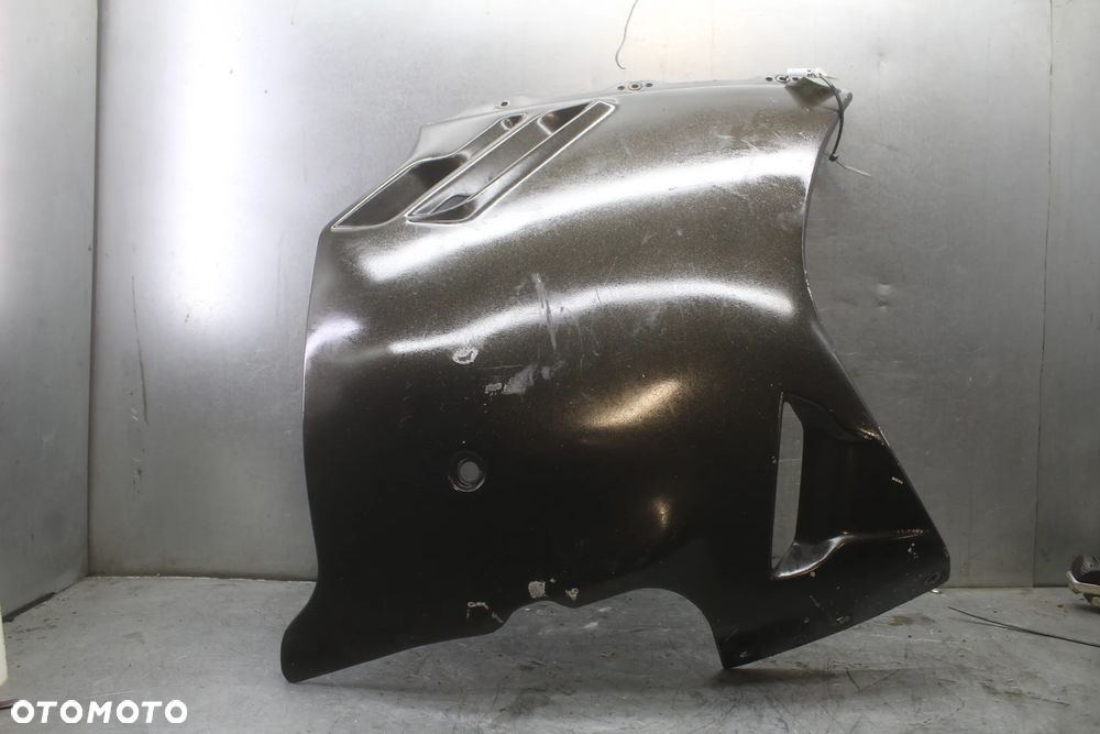 Suzuki GSX 1100 F Bok boczek czasza czacha osłona prawa - 2