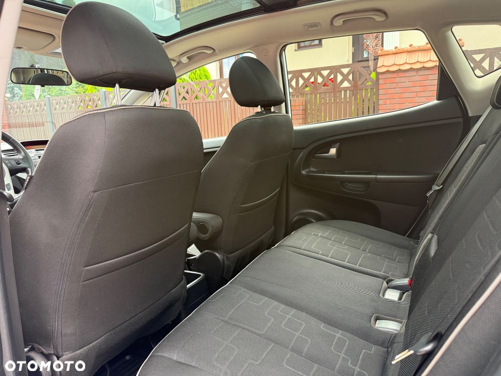 Kia Venga 1.6 CRDi XL - 19