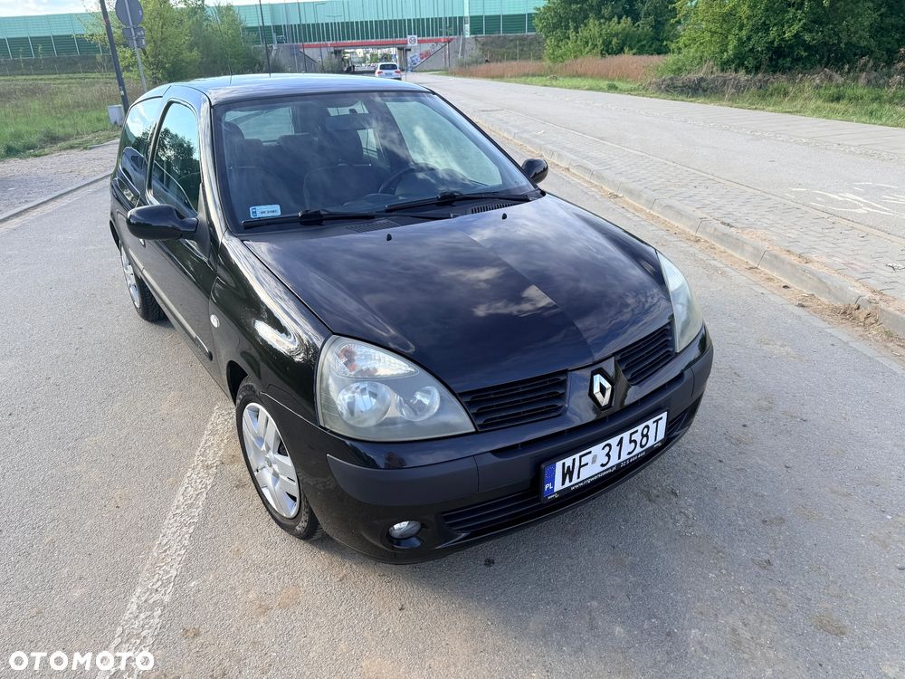 Renault Clio 1.4i RT 16V - 11