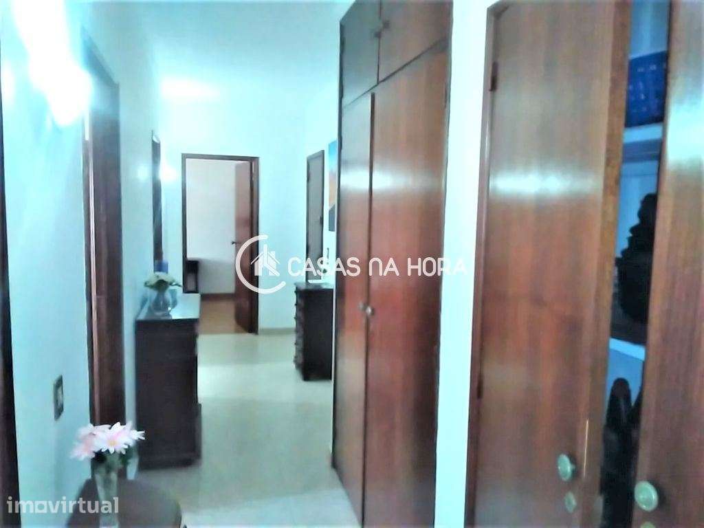 Apartamento T2 para venda em Setúbal  Av. D. Manuel I - Grande imagem: 4/11