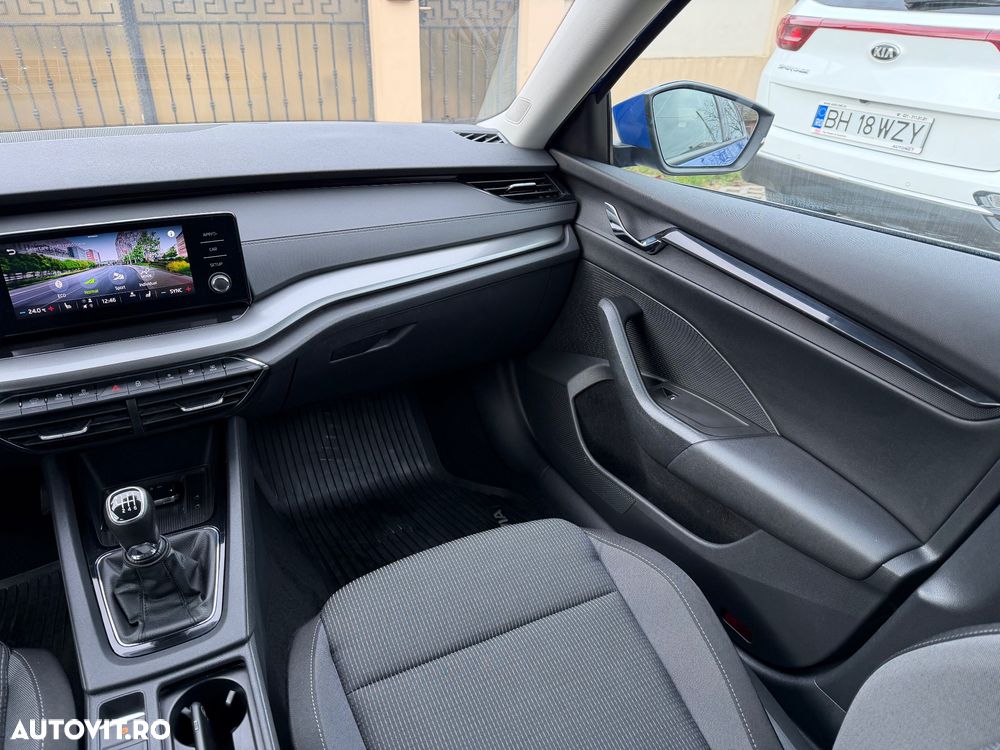 Skoda Octavia Combi 2.0 TDI Style - 6