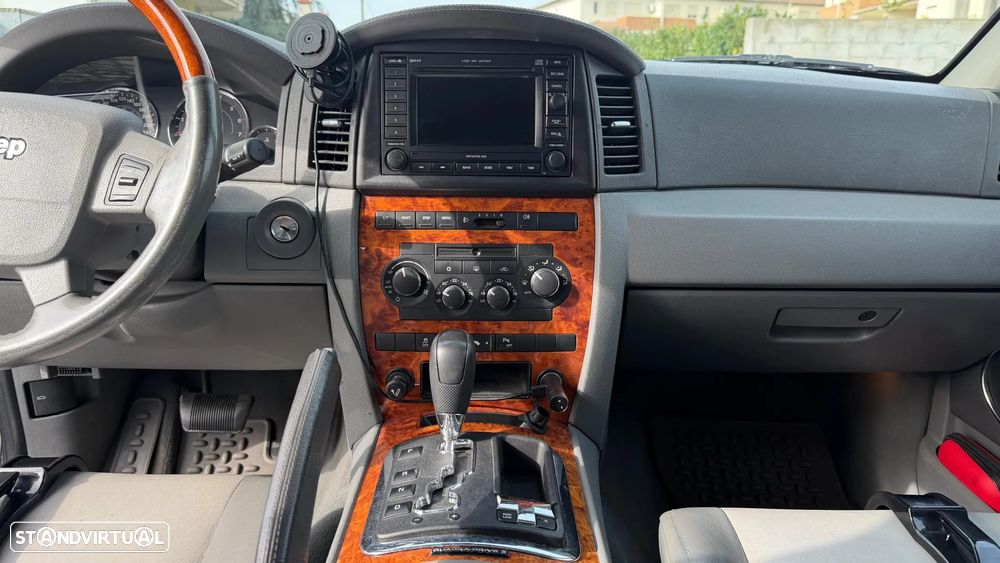 Jeep Grand Cherokee 3.0 CRD V6 Overland - 28