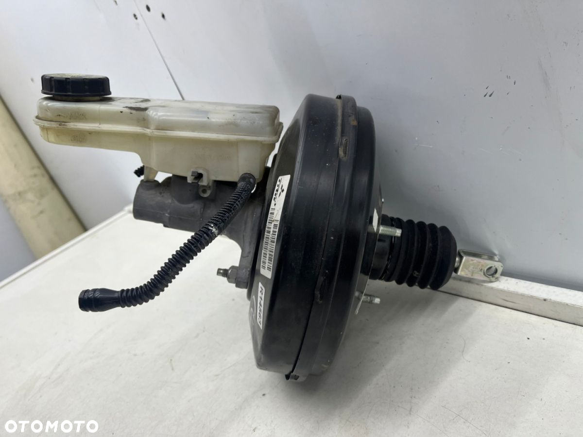 Pompa hamulcowa Mitsubishi Colt VI 6 Z30 04-12r. 1.1B 1.3B serwo wspomaganie hamulca P4625A307 - 4