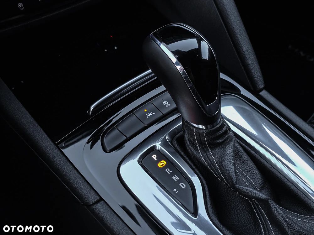 Opel Insignia - 24