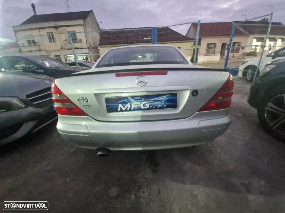 Mercedes-Benz SLK 230 - 8