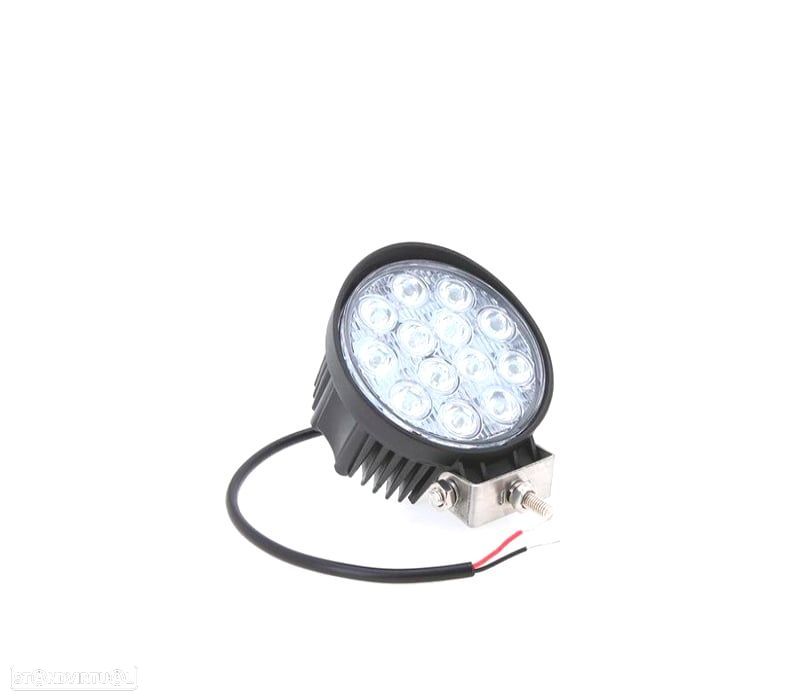 FOCO LED 40W PARA AUTOMÓVEL CAMIÄO OU MOTO - 1
