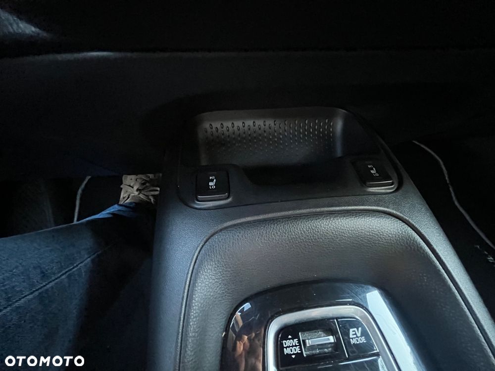 Toyota Corolla - 13