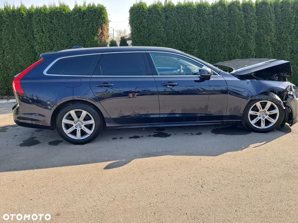 Volvo V90 D3 Geartronic Momentum Pro - 1