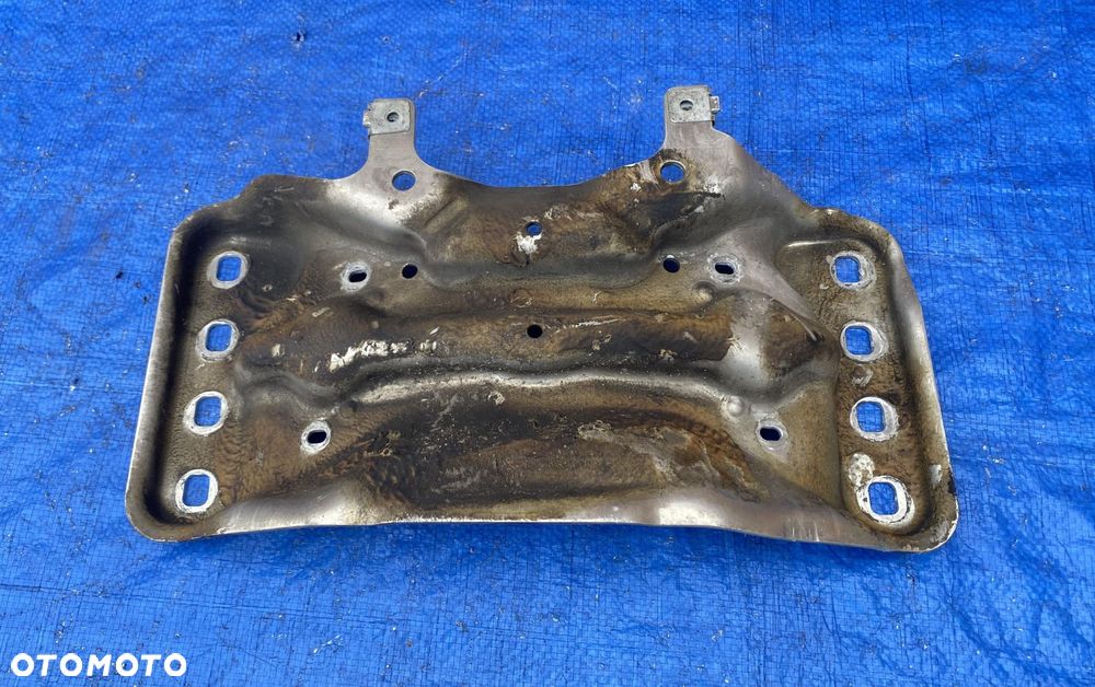 MERCEDES-BENZ E W213 63AMG 4MATIC A2132420000 PODPORA ŁAPA SKRZYNI - 2