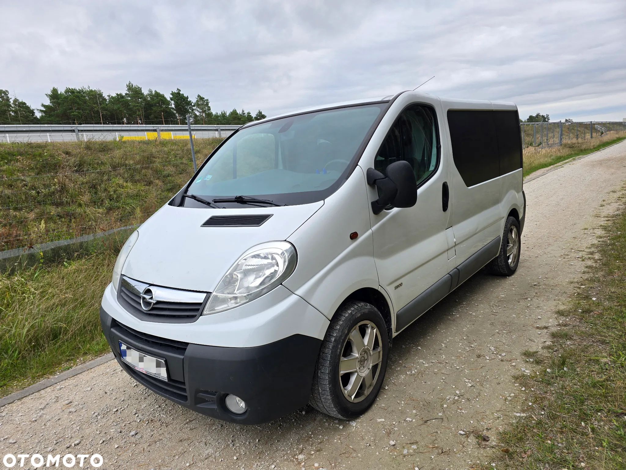 Opel VIVARO - 1