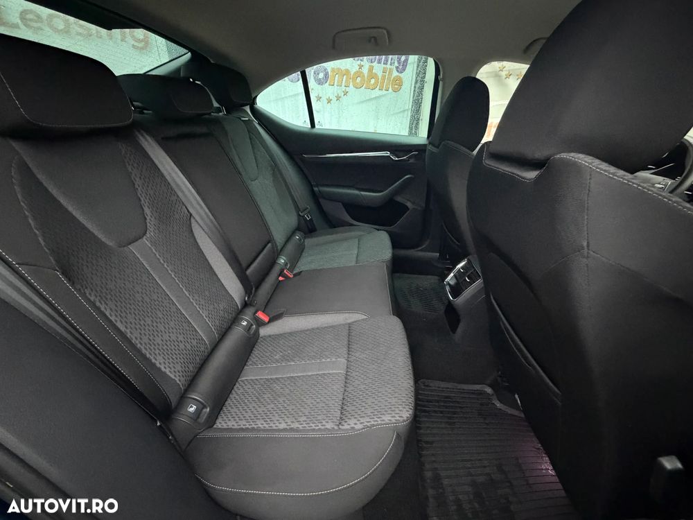Skoda Octavia 1.5 TSI DSG Mild Hybrid Style - 9