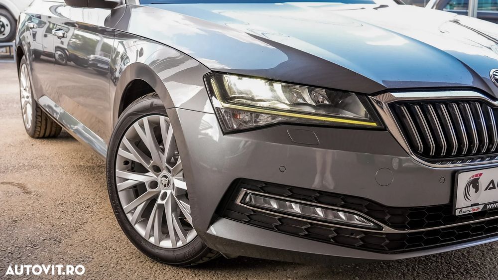 Skoda Superb 2.0 TDI DSG Style - 38