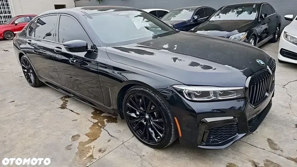 BMW Seria 7 740Li xDrive sport - 2