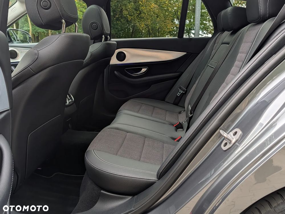 Mercedes-Benz Klasa E 220 d 9G-TRONIC Avantgarde - 18