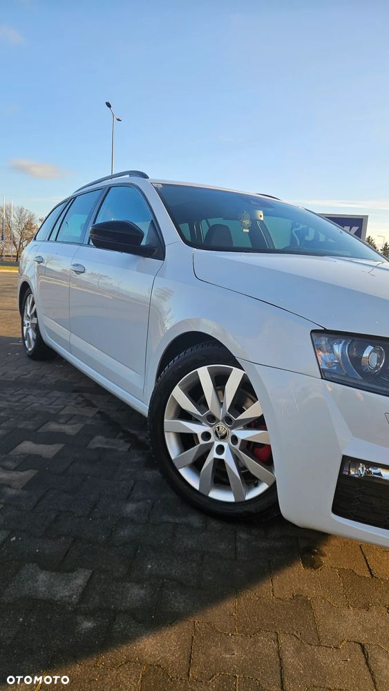 Skoda Octavia 2.0 TDI 4x4 RS Challenge DSG - 28