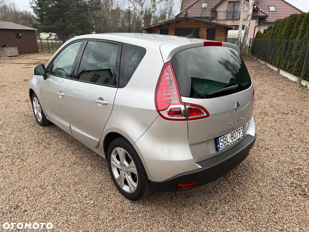 Renault Scenic 1.6 16V 110 Dynamique - 4