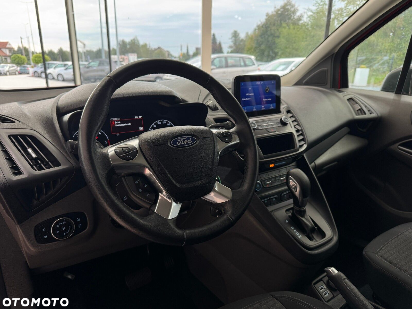 Ford Transit Connect - 8