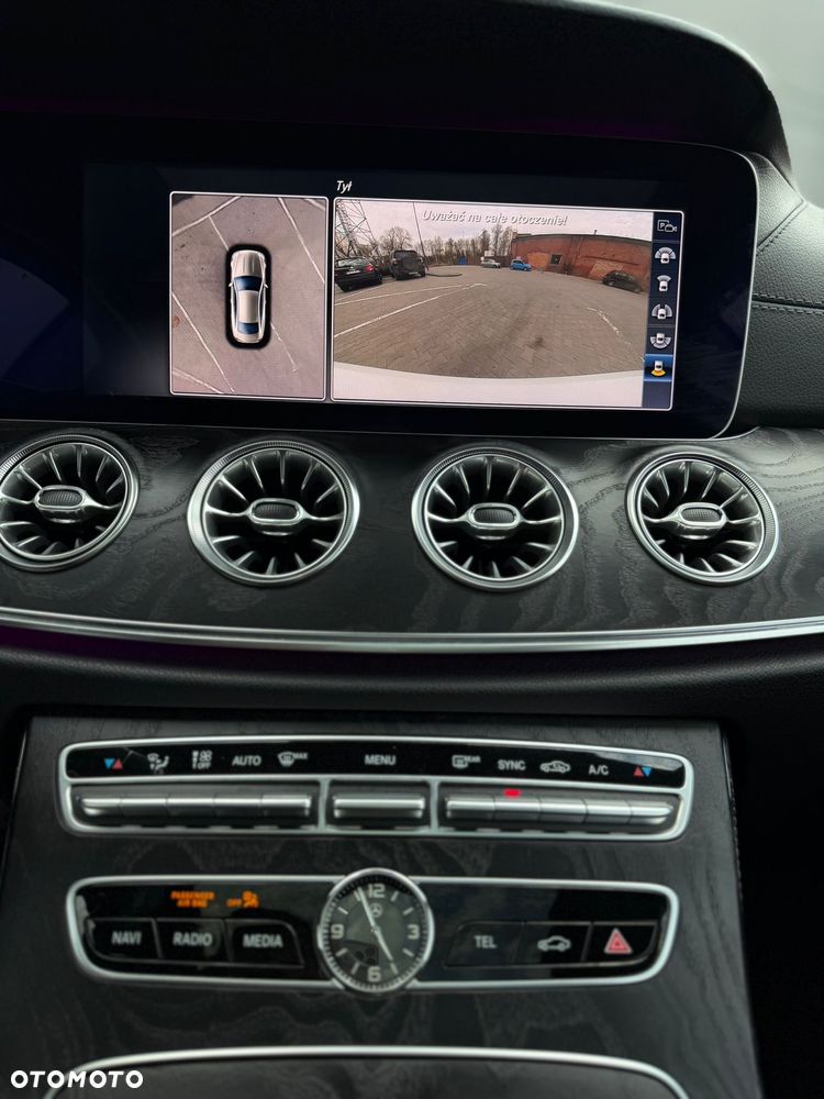 Mercedes-Benz Klasa E 200 9G-TRONIC - 23