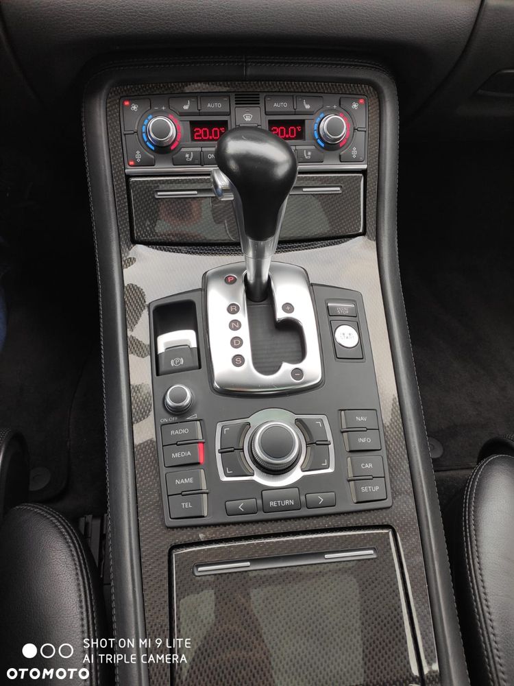 Audi S8 - 27