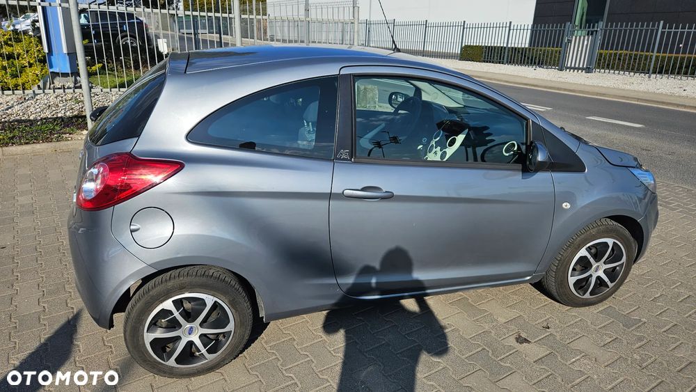 Ford KA 1.2 Titanium ASS EU6 - 22