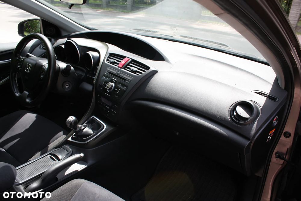 Honda Civic 1.8 Sport - 11