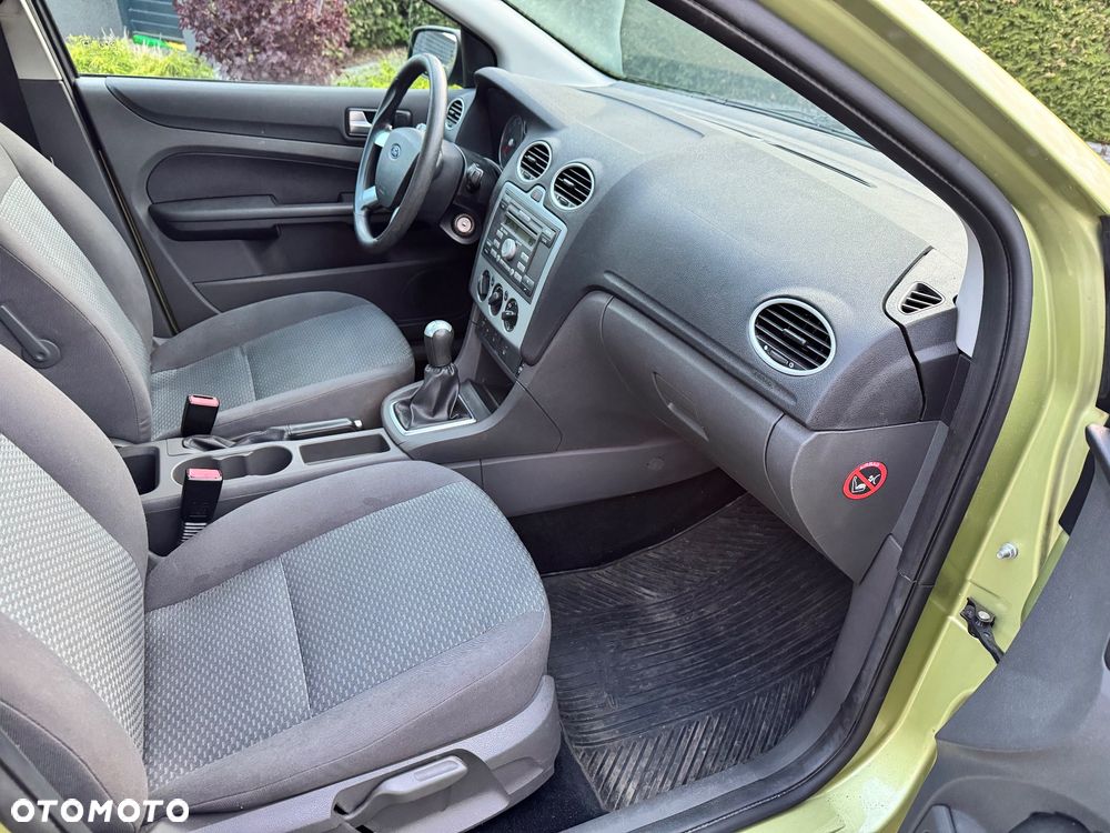 Ford Focus - 21