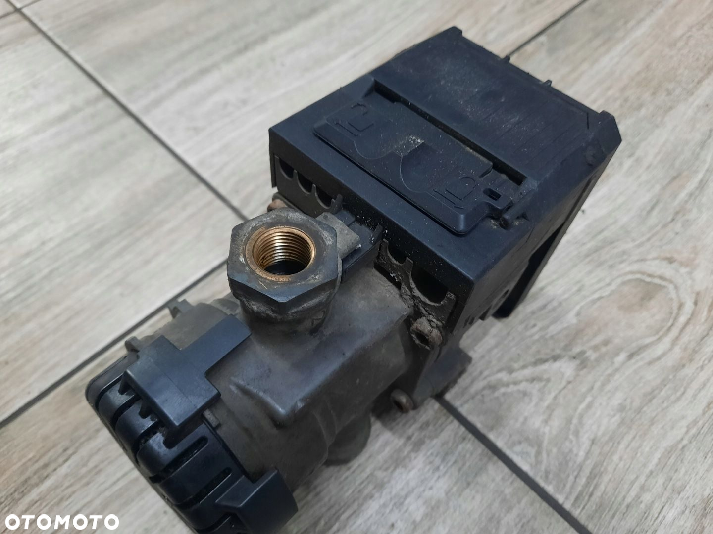 ZAWÓR MODULATOR EBS VOLVO FH FM - 3