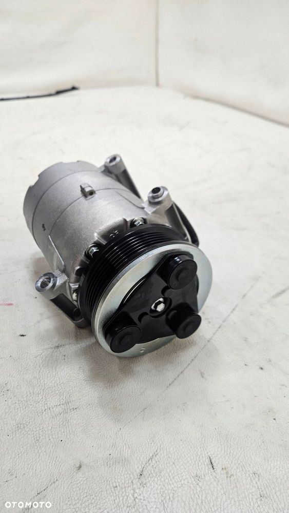 sprężarka kompressor klimatyzacji ford range rover av61-19d629-dc - 7
