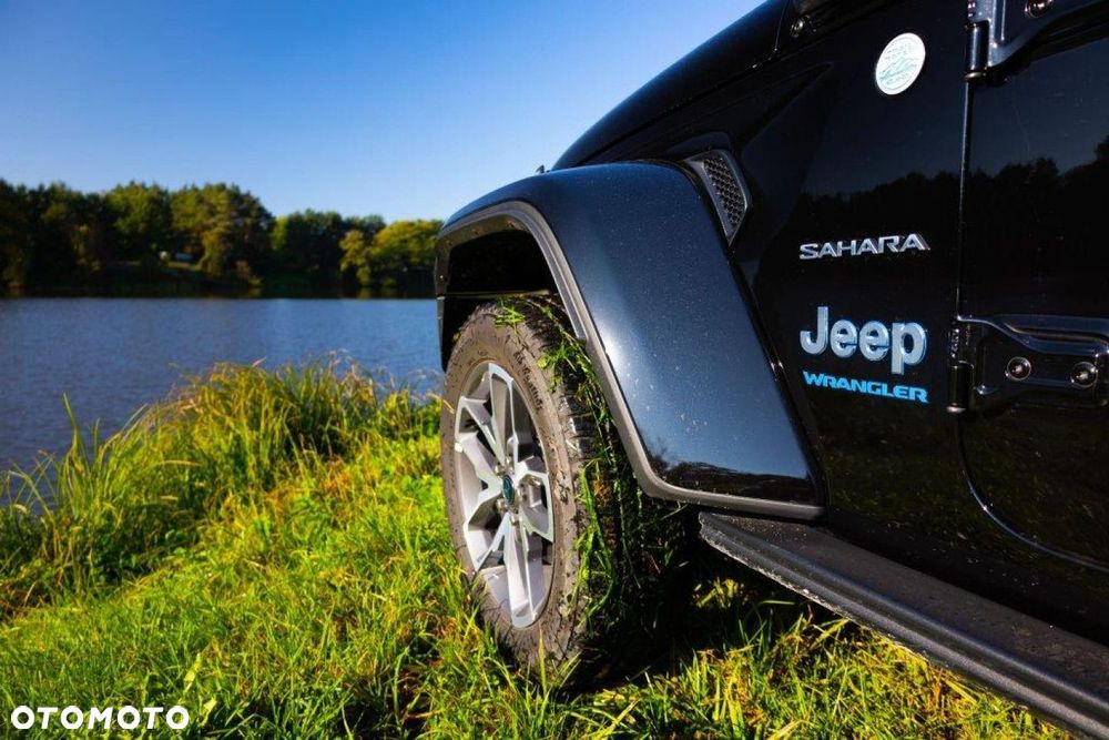 Jeep Wrangler - 10