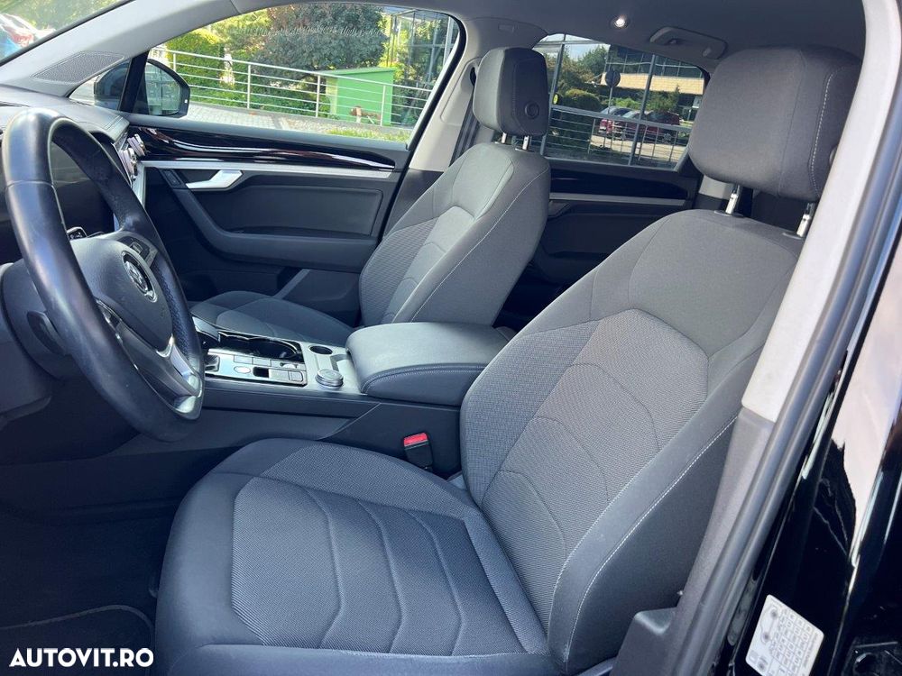 Volkswagen Touareg 3.0 V6 TDI SCR 4Motion Automatik - 8