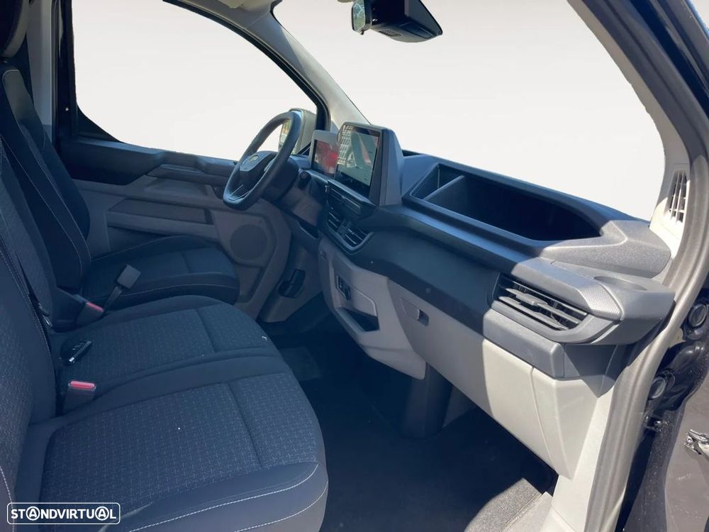 Ford E-Transit Custom Combi 9 Lug - 14