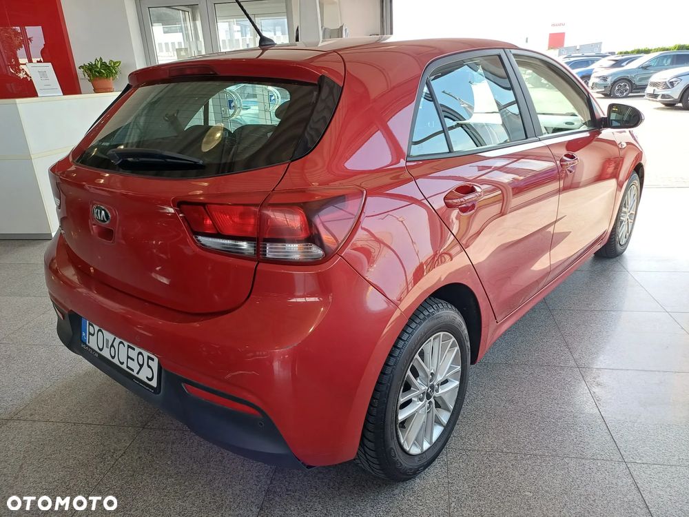 Kia Rio 1.4 M - 7