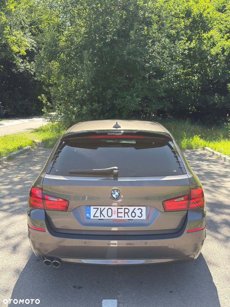 BMW Seria 5 525d - 4