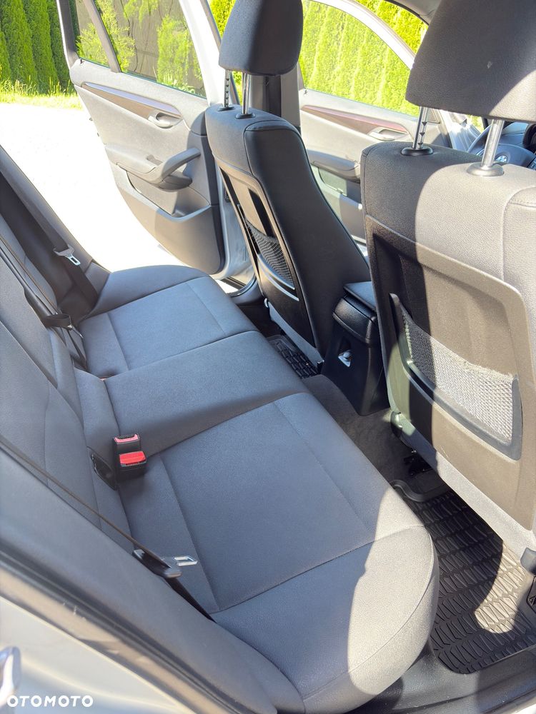 BMW X1 xDrive18d Sport Line - 24