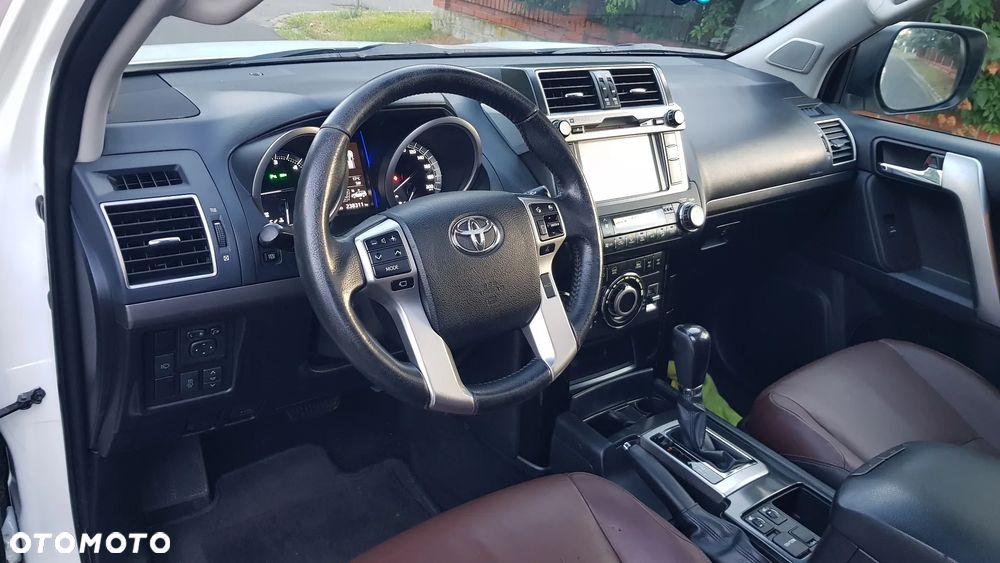 Toyota Land Cruiser 2.8 D-4D Automatik Executive - 14