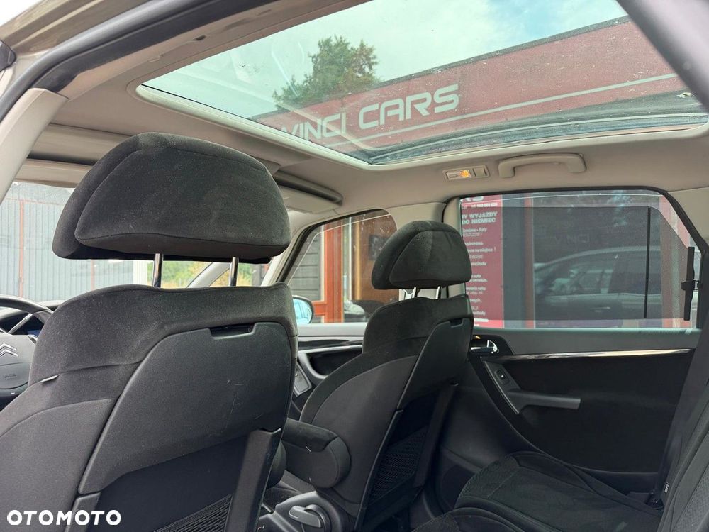 Citroën C4 Picasso - 11