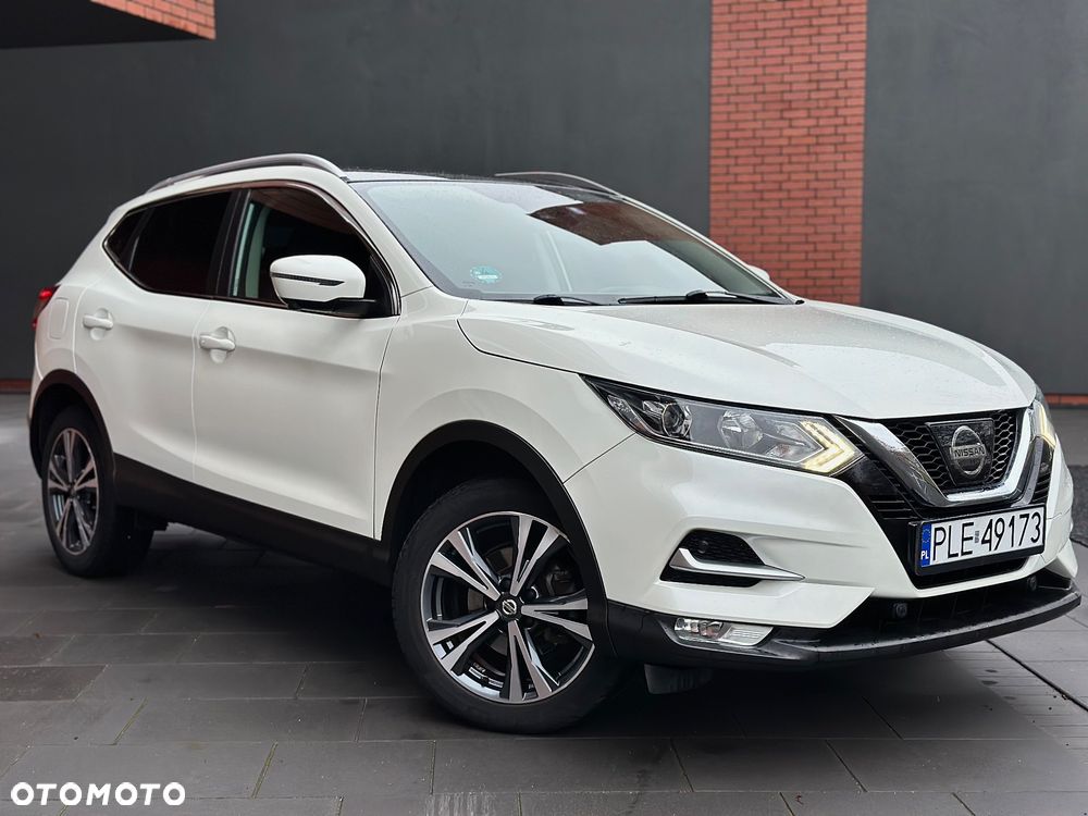 Nissan Qashqai 1.2 DIG-T N-Connecta EU6 - 2