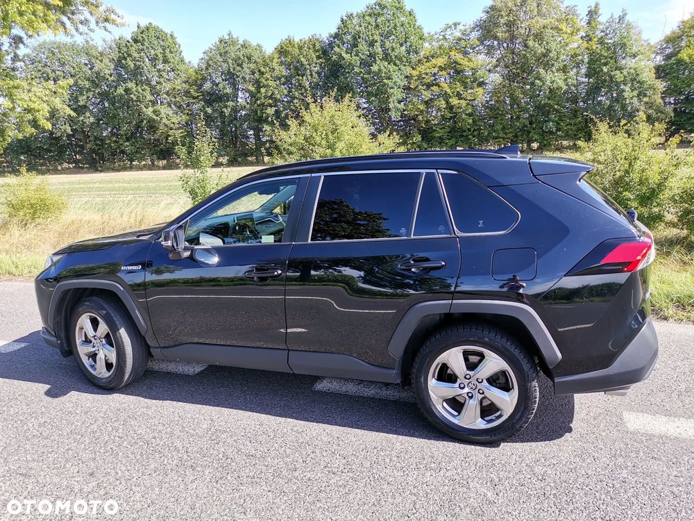 Toyota RAV4 - 6
