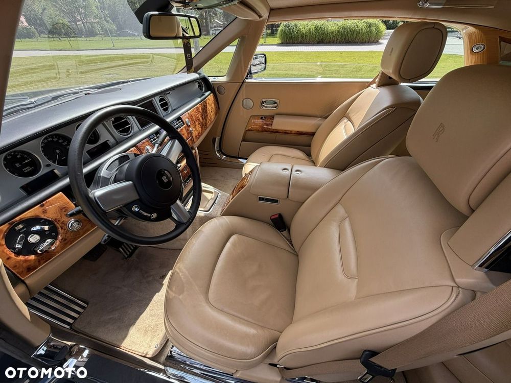 Rolls-Royce Phantom - 23
