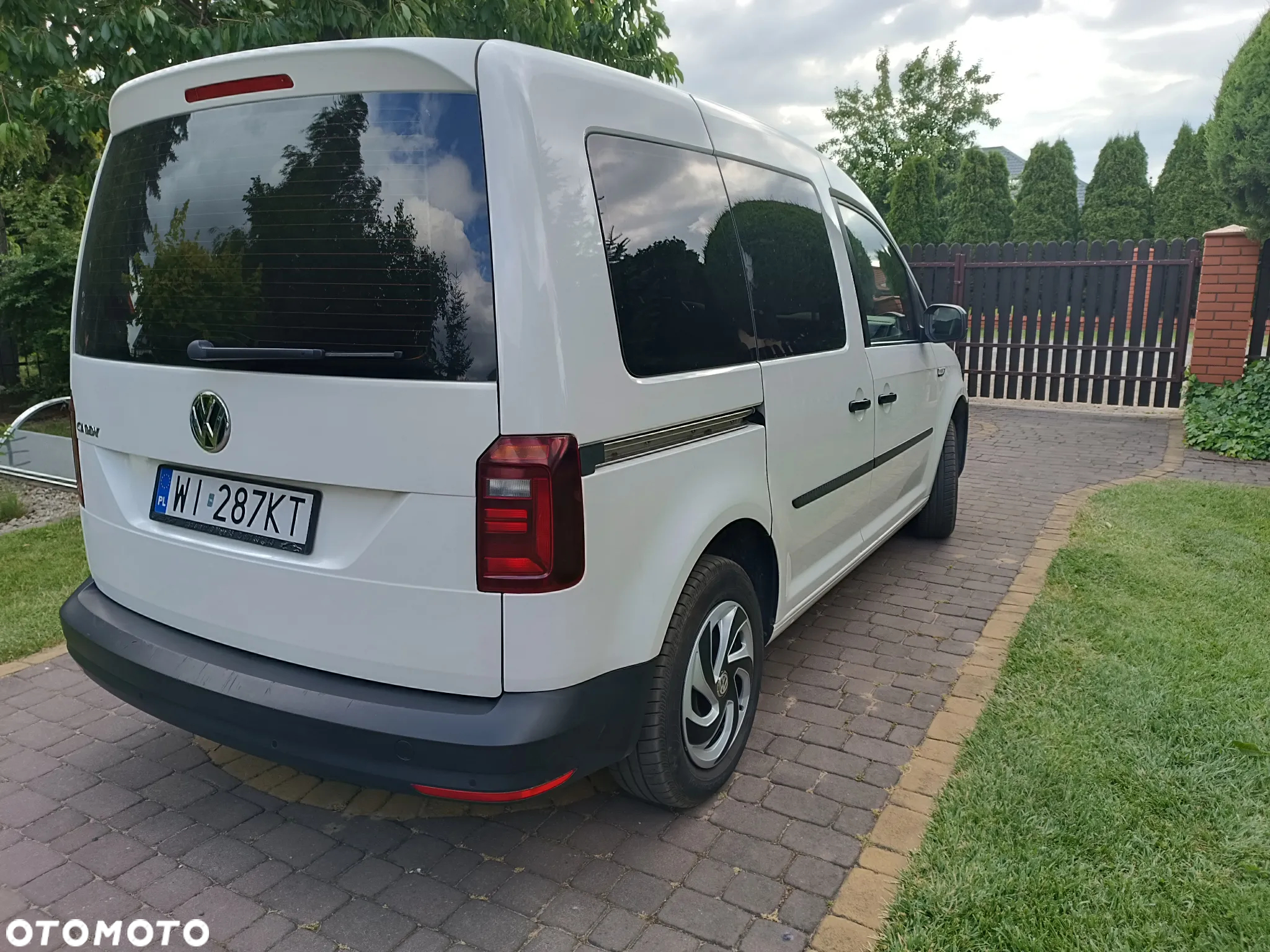 Volkswagen Caddy 2.0 TDI Comfortline - 6