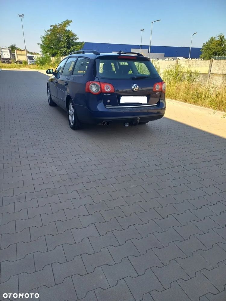 Volkswagen Passat - 20