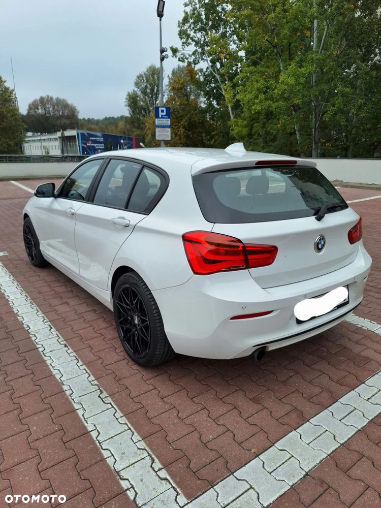 BMW Seria 1 118i Sport Line Shadow - 7