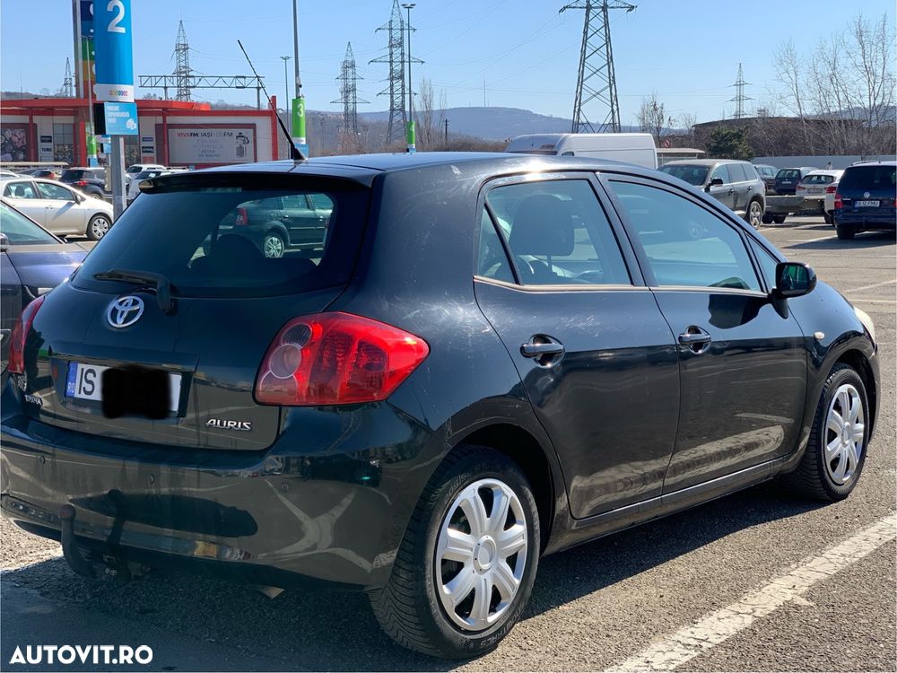 Toyota Auris 1.4 D-4D Luna - 5