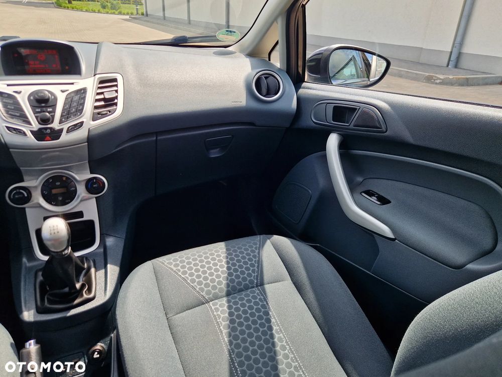 Ford Fiesta 1.25 Titanium - 20