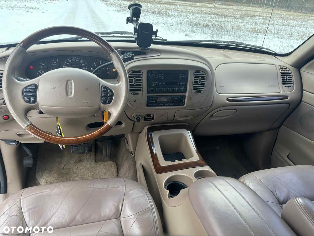 Lincoln Navigator - 27