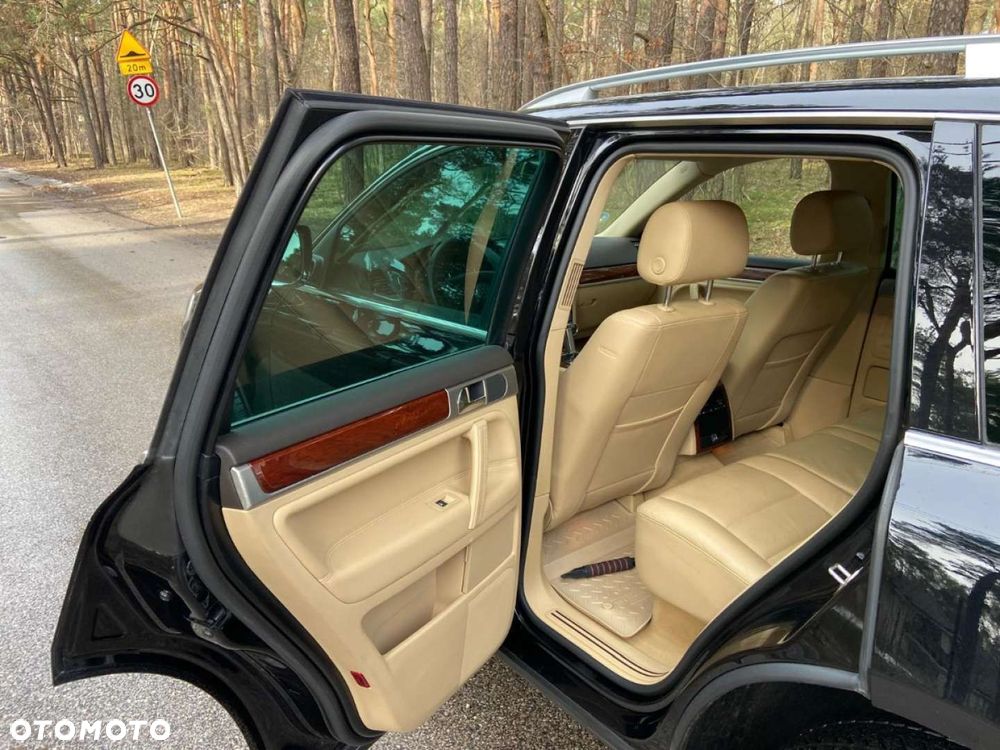 Volkswagen Touareg - 13