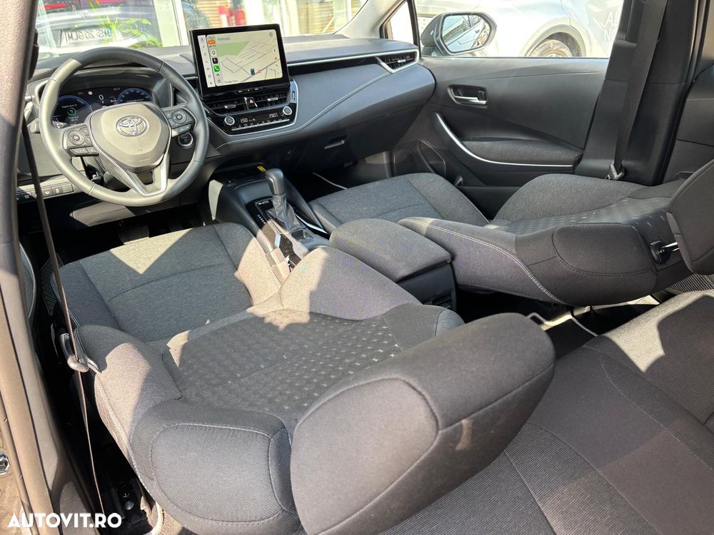 Toyota Corolla 1.8 HEV Dynamic - 13